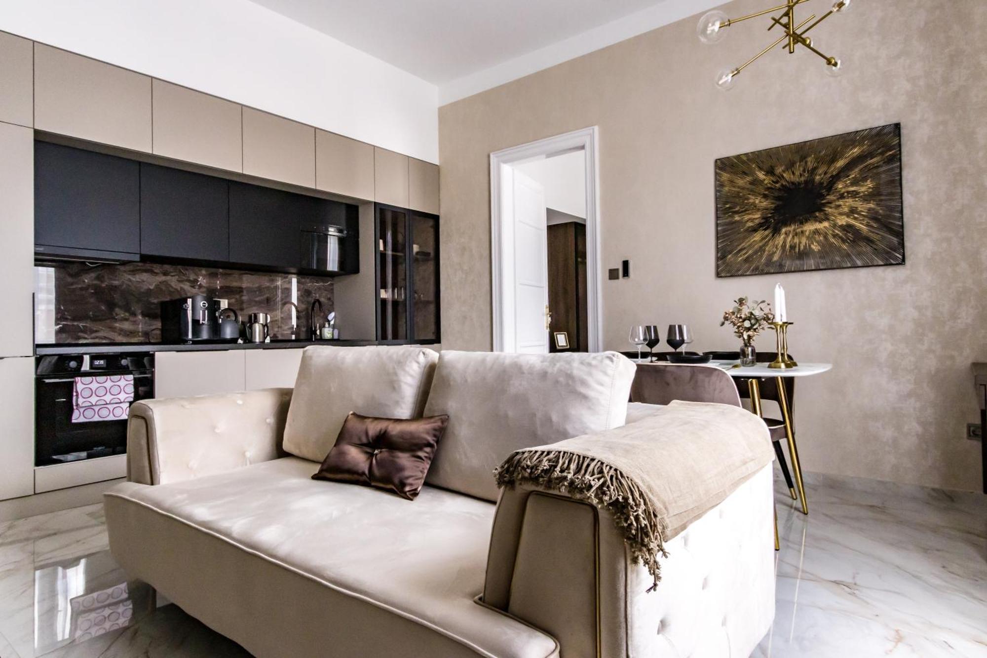 N16 Deluxe Apartment Budapest Luaran gambar