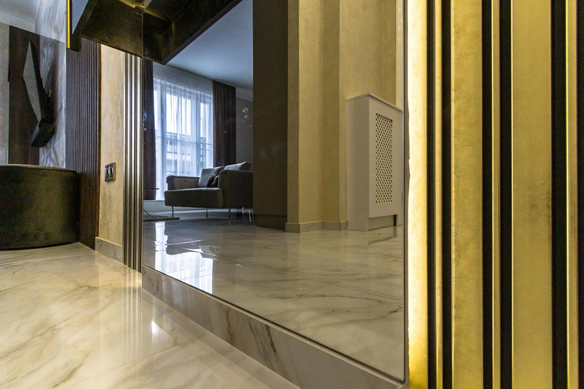 N16 Deluxe Apartment Budapest Luaran gambar