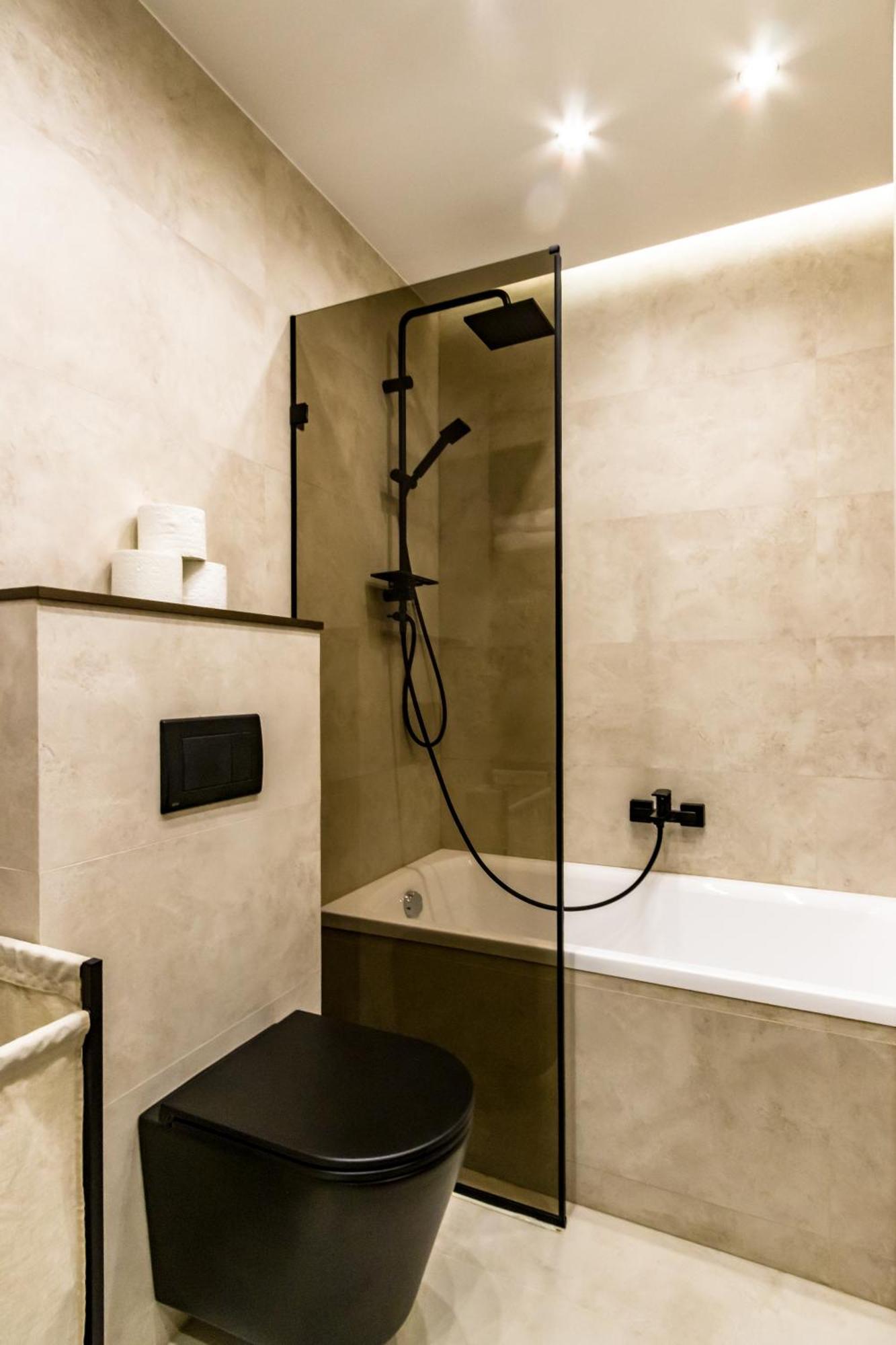 N16 Deluxe Apartment Budapest Luaran gambar