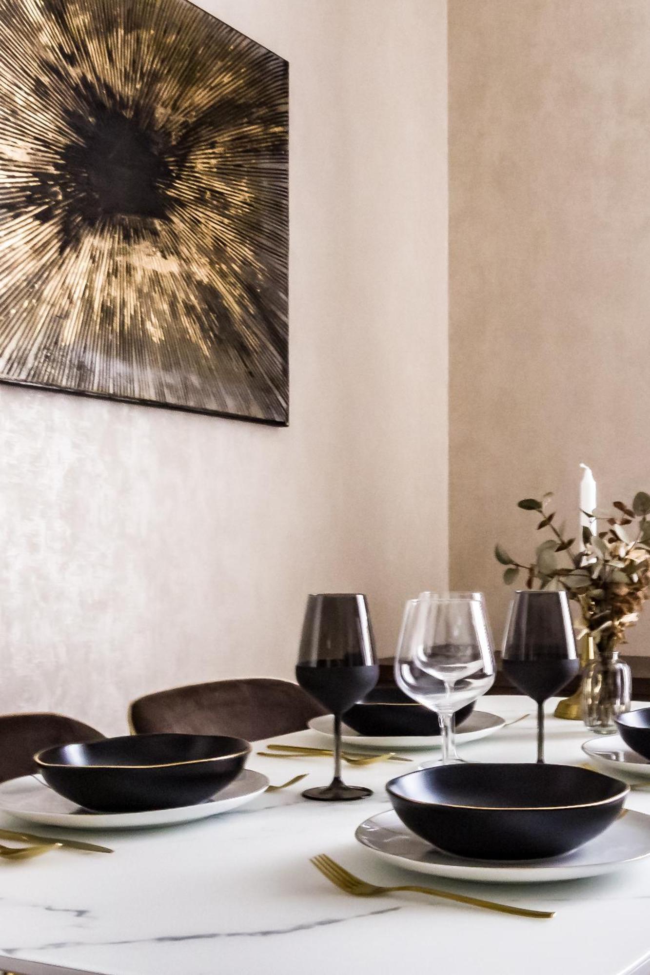 N16 Deluxe Apartment Budapest Luaran gambar